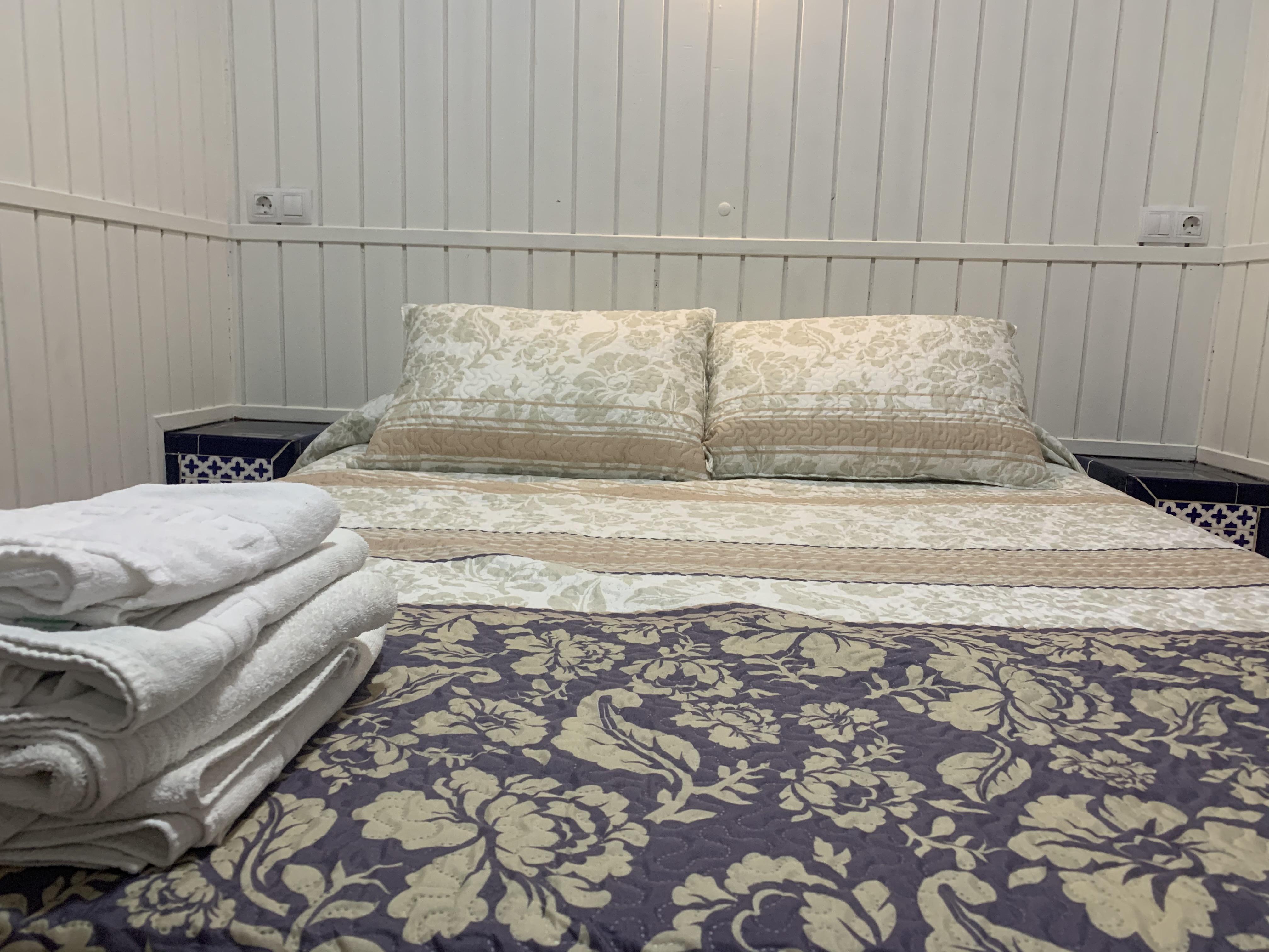 Hostal Alcobia Севилья Экстерьер фото